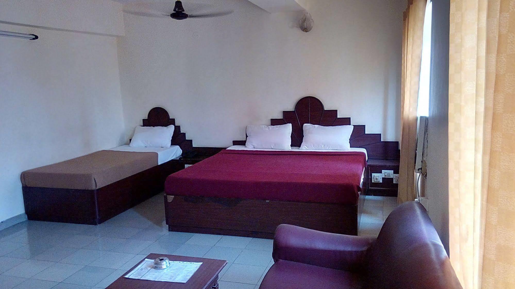 Luciya International Mysore Exterior foto